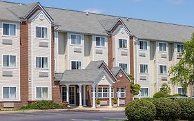 Microtel Inn And Suites Richmond Airport